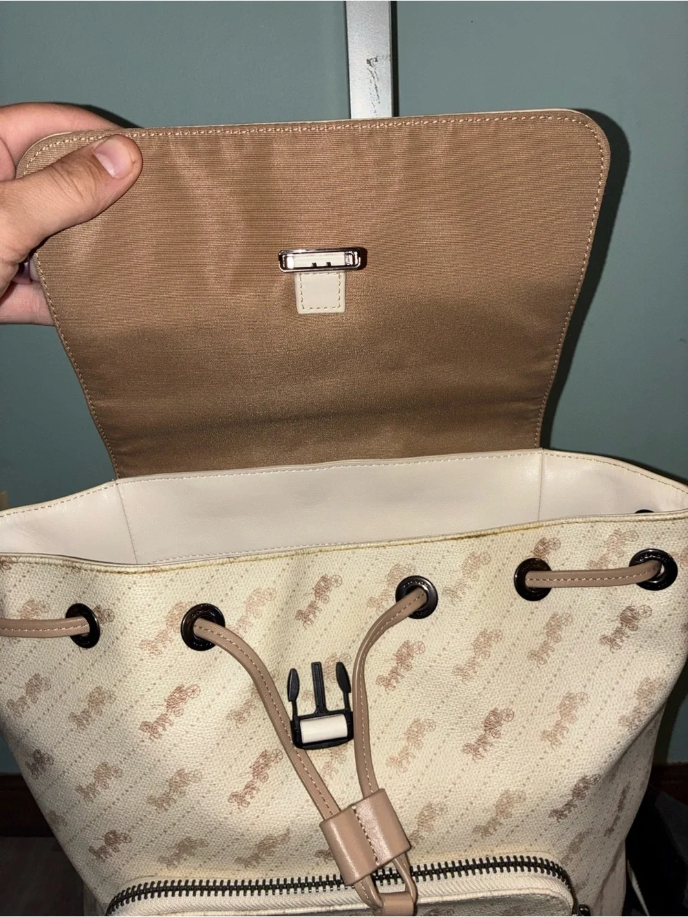 Coach Cream Signature Drawstring Backpack c4135